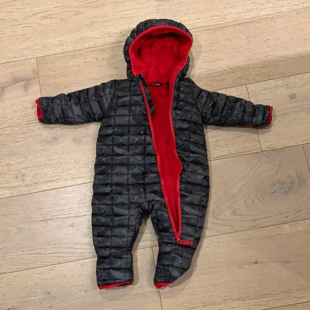 Snozu Snow suit - Picture 1 of 4
